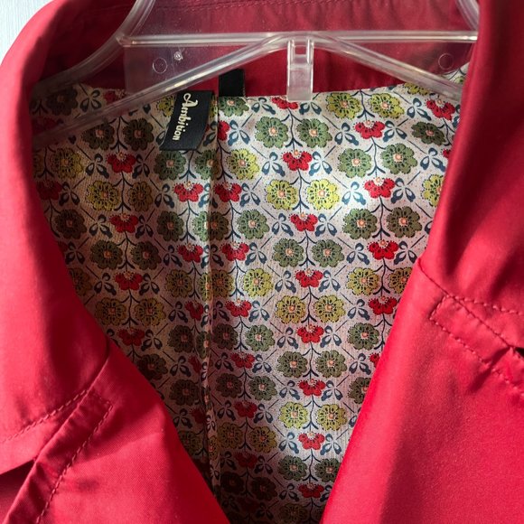 womens red Ambition windbreaker/raincoat size medium - Picture 3 of 6